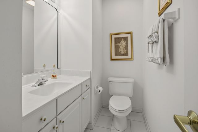 205 Faith Court, Bloomingdale, IL 60108