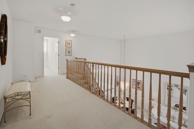 205 Faith Court, Bloomingdale, IL 60108