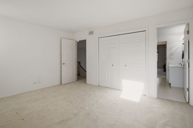 205 Faith Court, Bloomingdale, IL 60108