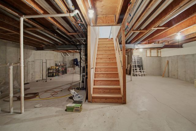 205 Faith Court, Bloomingdale, IL 60108