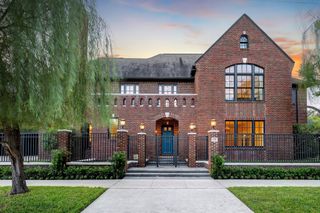 3702 Woodhead Street, Houston, TX 77098
