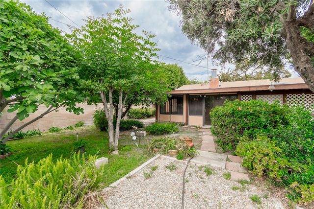 644 Moonstone Court, Upland, CA 91786