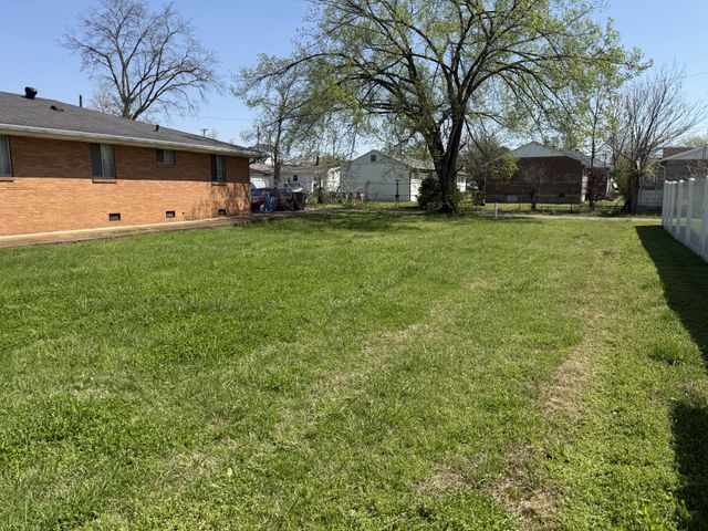 1518 23rd Ave, N, Nashville, TN 37208