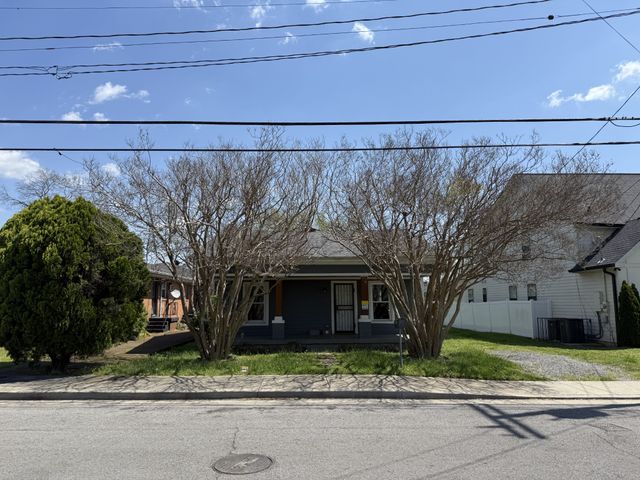 1518 23rd Ave, N, Nashville, TN 37208