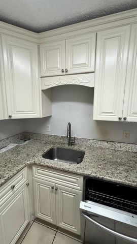 2740 OAK PARK WAY 102, Orlando, FL 32822