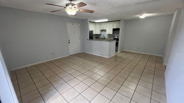2740 OAK PARK WAY 102, Orlando, FL 32822