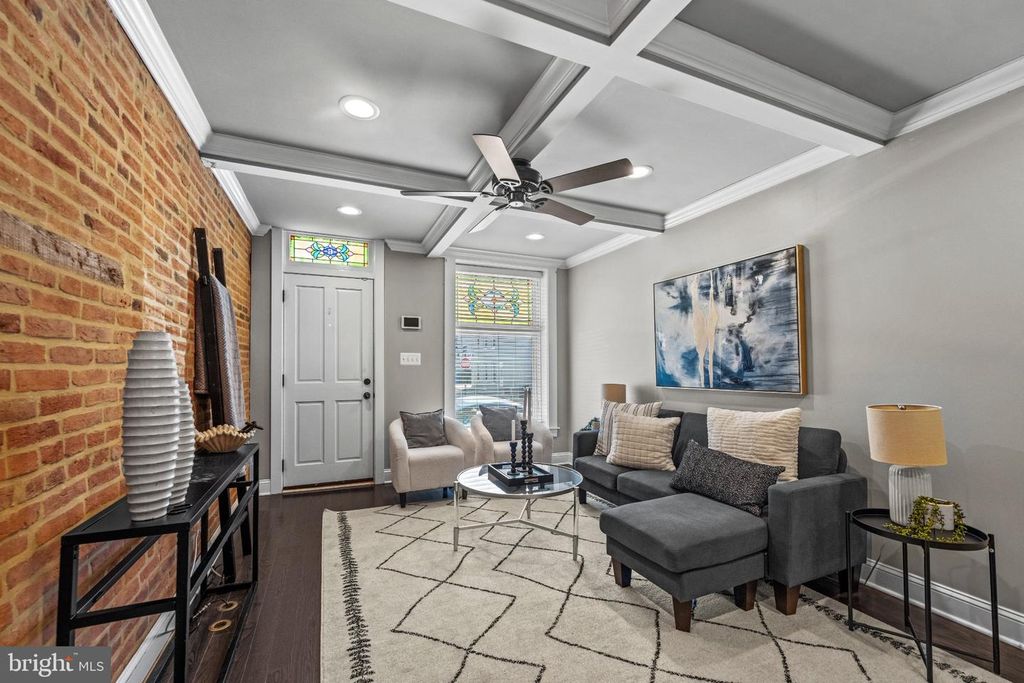 Image 3 of property listing at 6 RANDALL ST, Baltimore, MD 21230