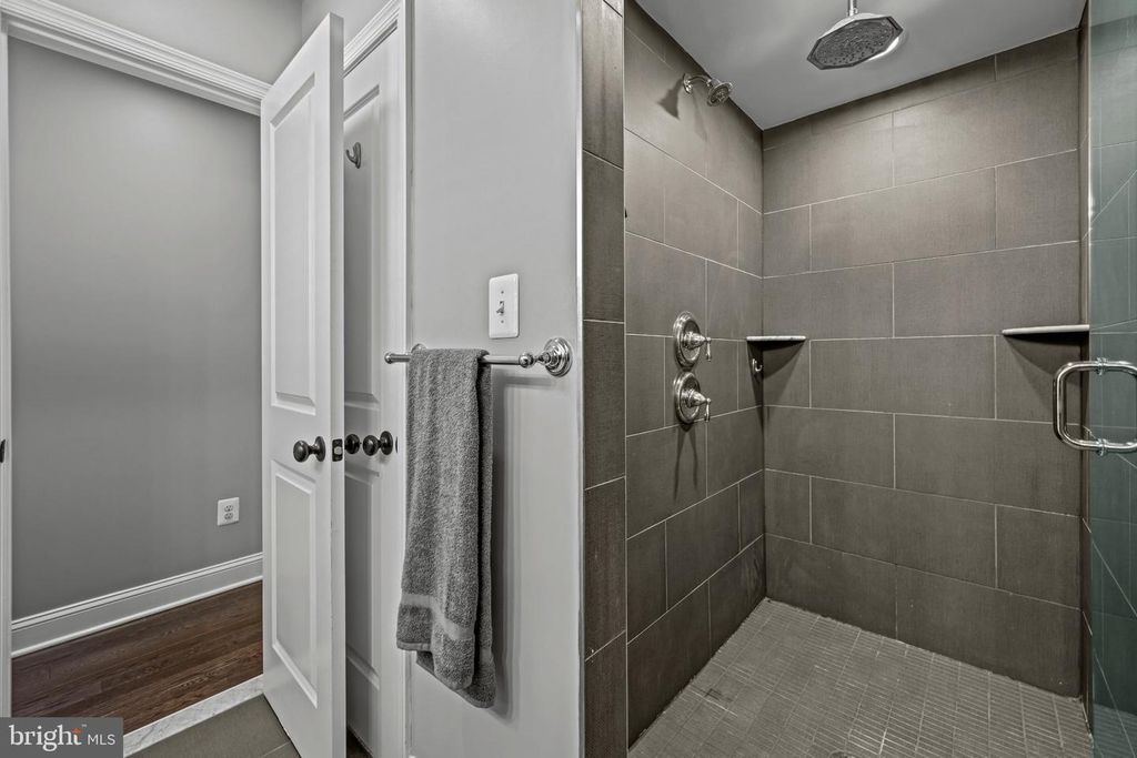 Image 26 of property listing at 6 RANDALL ST, Baltimore, MD 21230