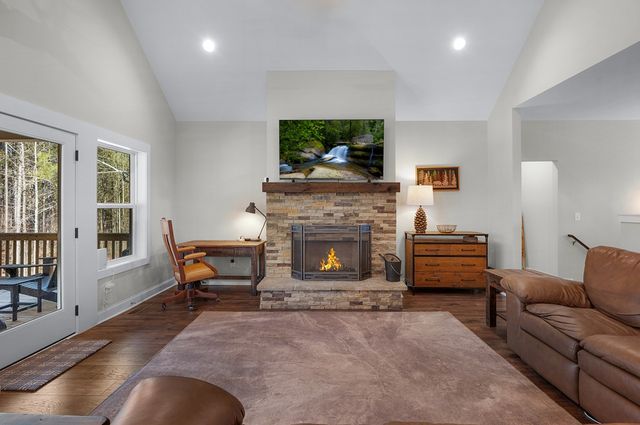 218 Oak Wood Lane, Ellijay, GA 30540