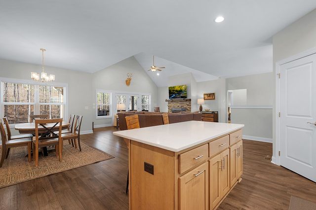 218 Oak Wood Lane, Ellijay, GA 30540