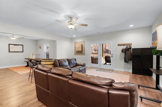 218 Oak Wood Lane, Ellijay, GA 30540