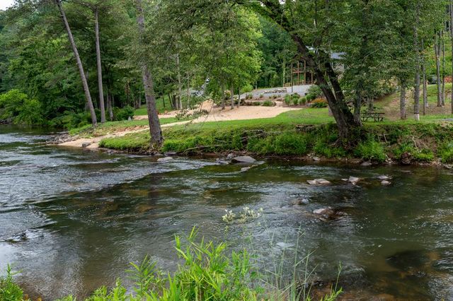 218 Oak Wood Lane, Ellijay, GA 30540