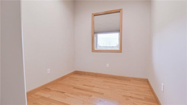 1074 NE 121st Road, Warrensburg, MO 64093