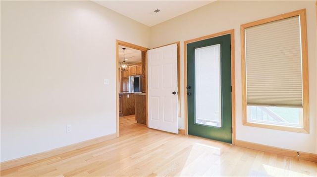 1074 NE 121st Road, Warrensburg, MO 64093