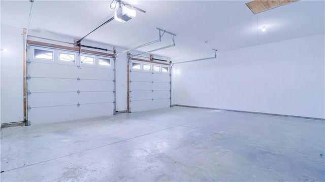 1074 NE 121st Road, Warrensburg, MO 64093