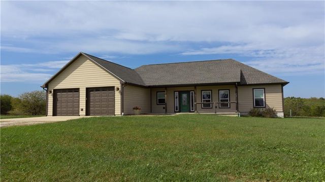 1074 NE 121st Road, Warrensburg, MO 64093