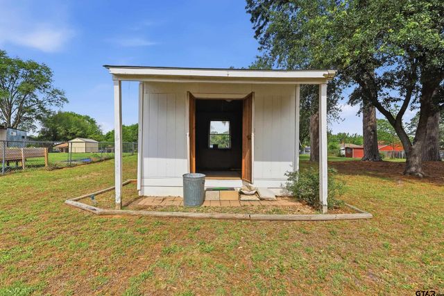 804 S Mill St, Winnsboro, TX 75494