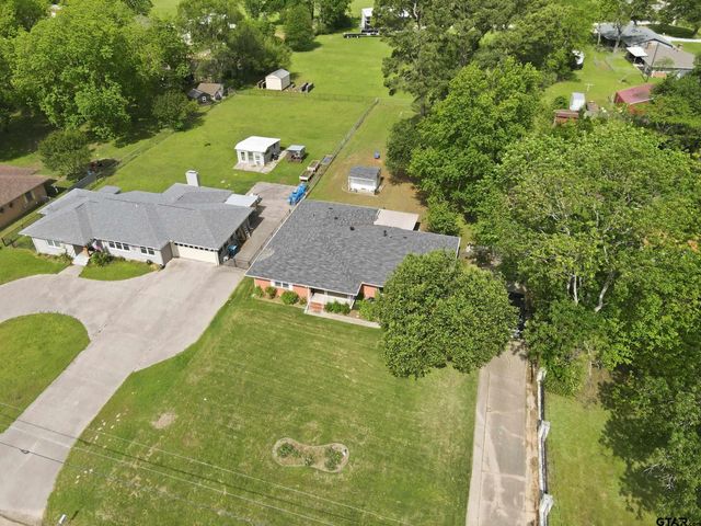 804 S Mill St, Winnsboro, TX 75494