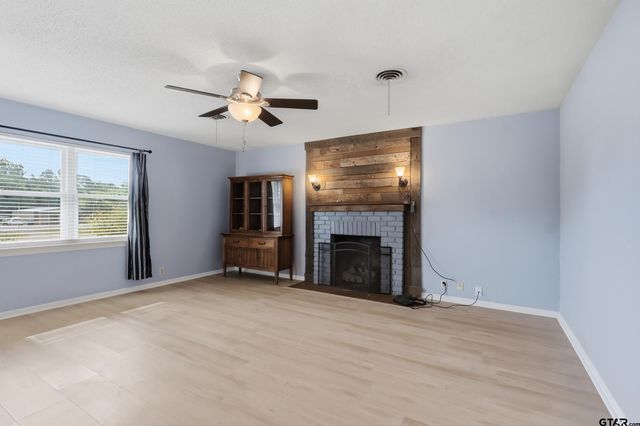 804 S Mill St, Winnsboro, TX 75494