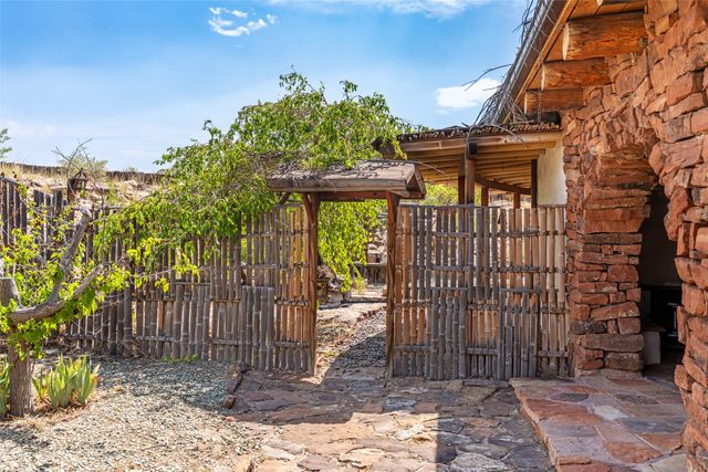 18 Destierro Trail, Pojoaque, NM 87506