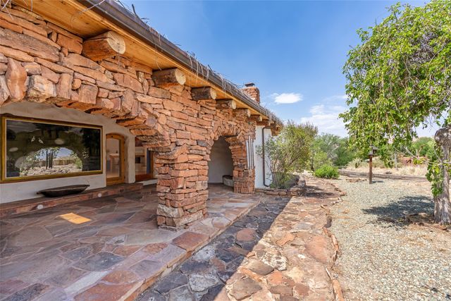18 Destierro Trail, Pojoaque, NM 87506