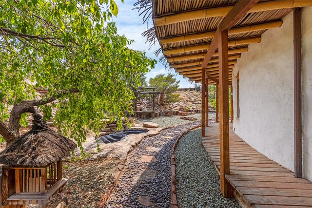 18 Destierro Trail, Pojoaque, NM 87506