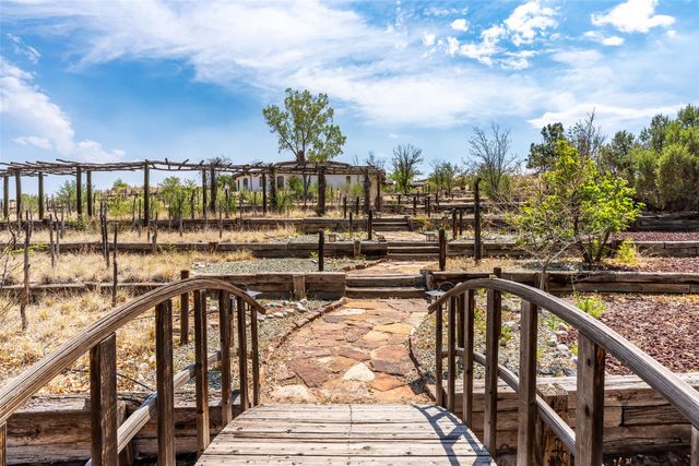 18 Destierro Trail, Pojoaque, NM 87506