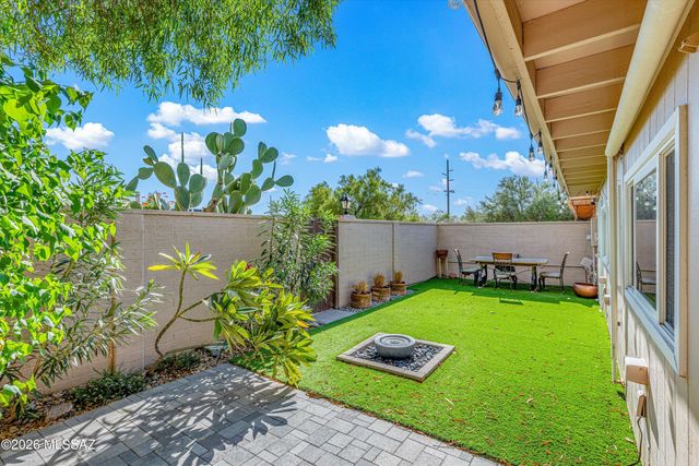 88 E Cholla Shadows Drive, Oro Valley, AZ 85704