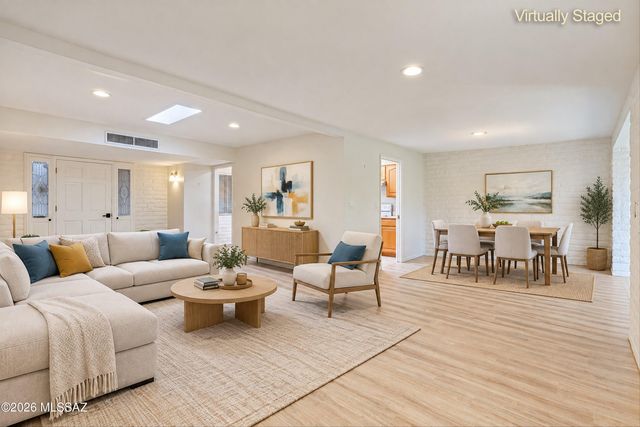 88 E Cholla Shadows Drive, Oro Valley, AZ 85704