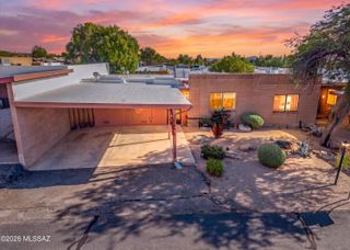 88 E Cholla Shadows Drive, Oro Valley, AZ 85704
