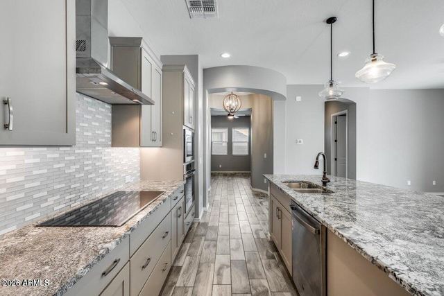 2661 S OLYMPIC Drive, Gilbert, AZ 85295