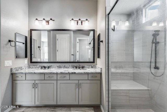 2661 S OLYMPIC Drive, Gilbert, AZ 85295