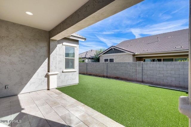 2661 S OLYMPIC Drive, Gilbert, AZ 85295