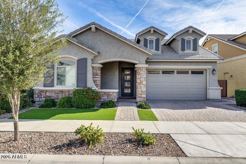 2661 S OLYMPIC Drive, Gilbert, AZ 85295