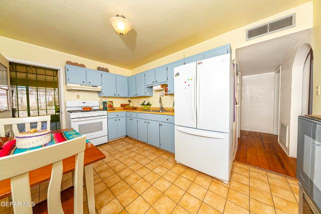 3329 HARRISON Avenue, El Paso, TX 79930