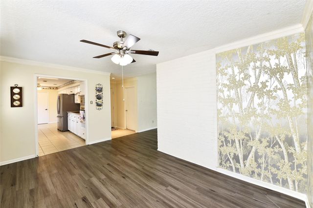 900 Chateau Place, Richmond, TX 77469