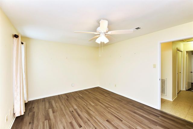 900 Chateau Place, Richmond, TX 77469