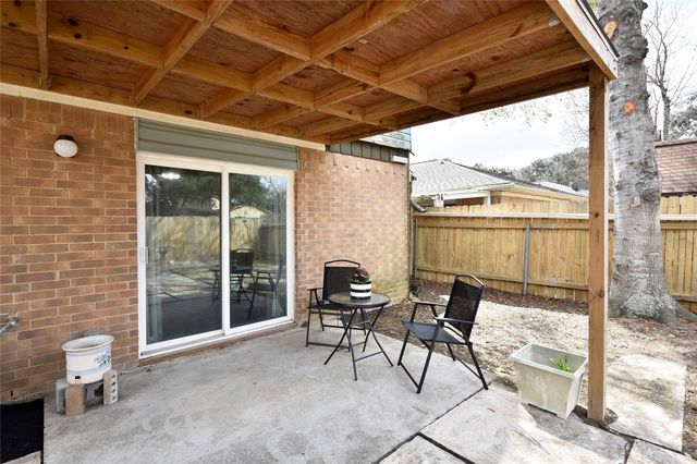 900 Chateau Place, Richmond, TX 77469