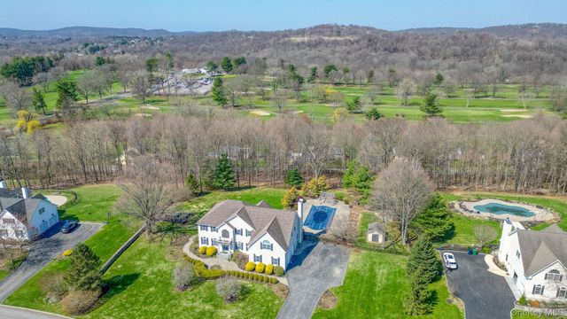 27 Kaitlin Drive, Mahopac, NY 10541