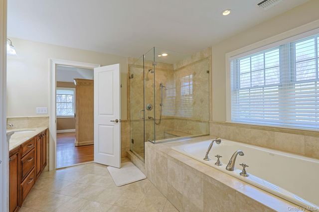 27 Kaitlin Drive, Mahopac, NY 10541