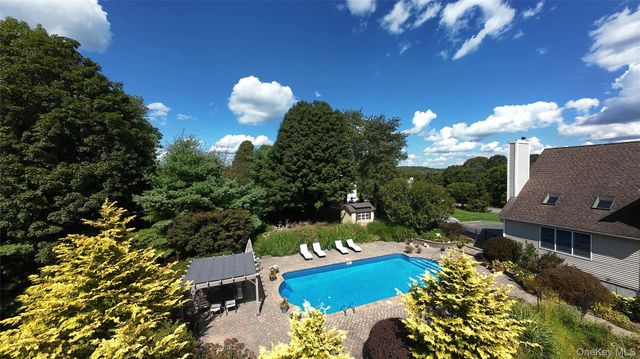 27 Kaitlin Drive, Mahopac, NY 10541