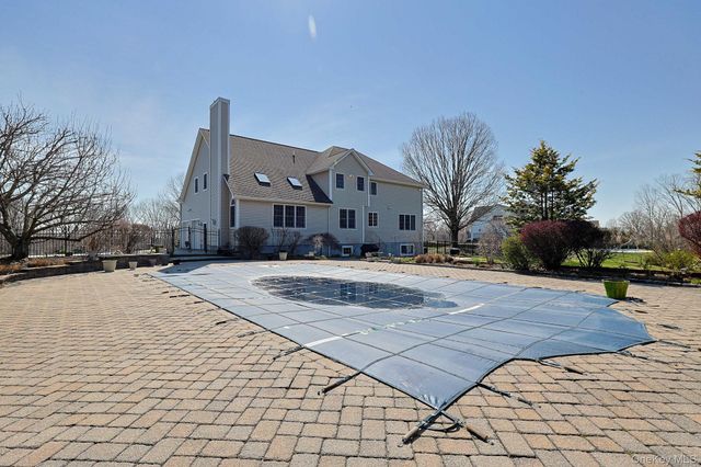 27 Kaitlin Drive, Mahopac, NY 10541