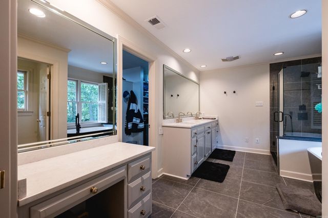 33 Chimney Sweep Lane, Little Rock, AR 72212
