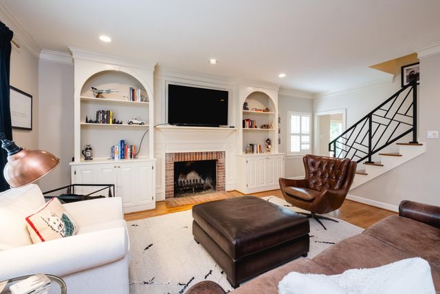 33 Chimney Sweep Lane, Little Rock, AR 72212