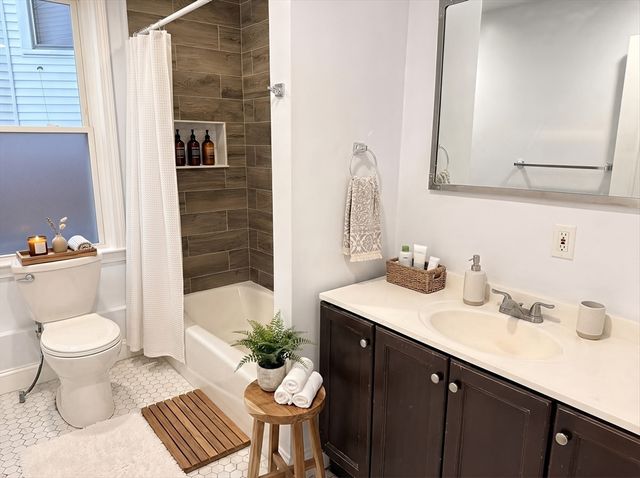 24 Elm St. 1, Everett, MA 02149