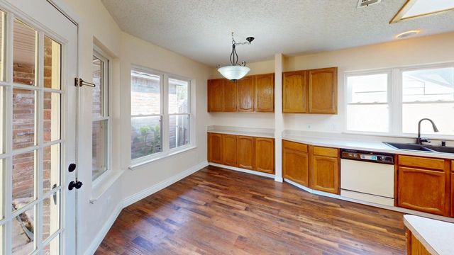 1517 Yorkshire Drive, Mesquite, TX 75149