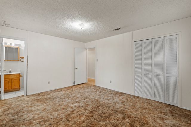 3016 E Renfro Street, Burleson, TX 76028
