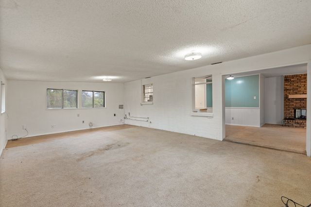 3016 E Renfro Street, Burleson, TX 76028