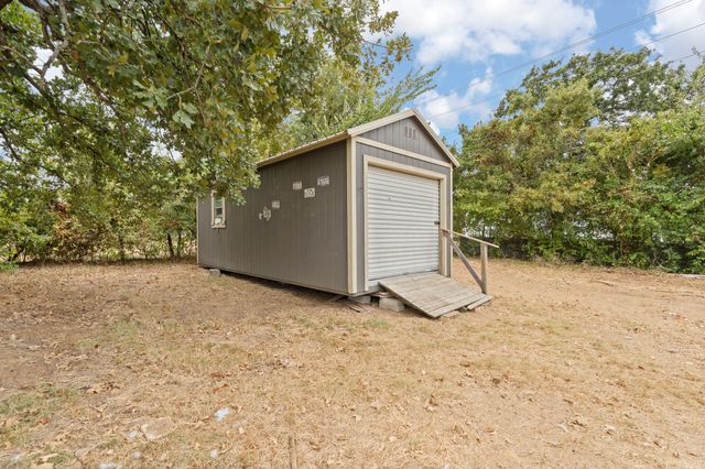 3016 E Renfro Street, Burleson, TX 76028