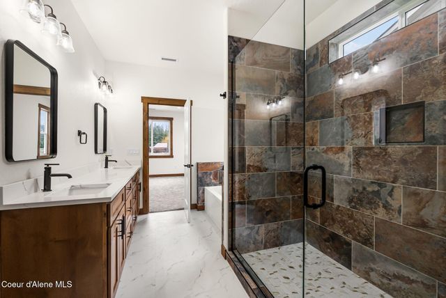 127 Backtrack RD, Sandpoint, ID 83864